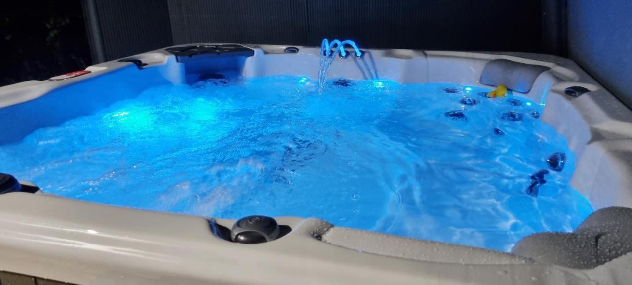 Marthys House With Hot Tub Looe Exterior foto